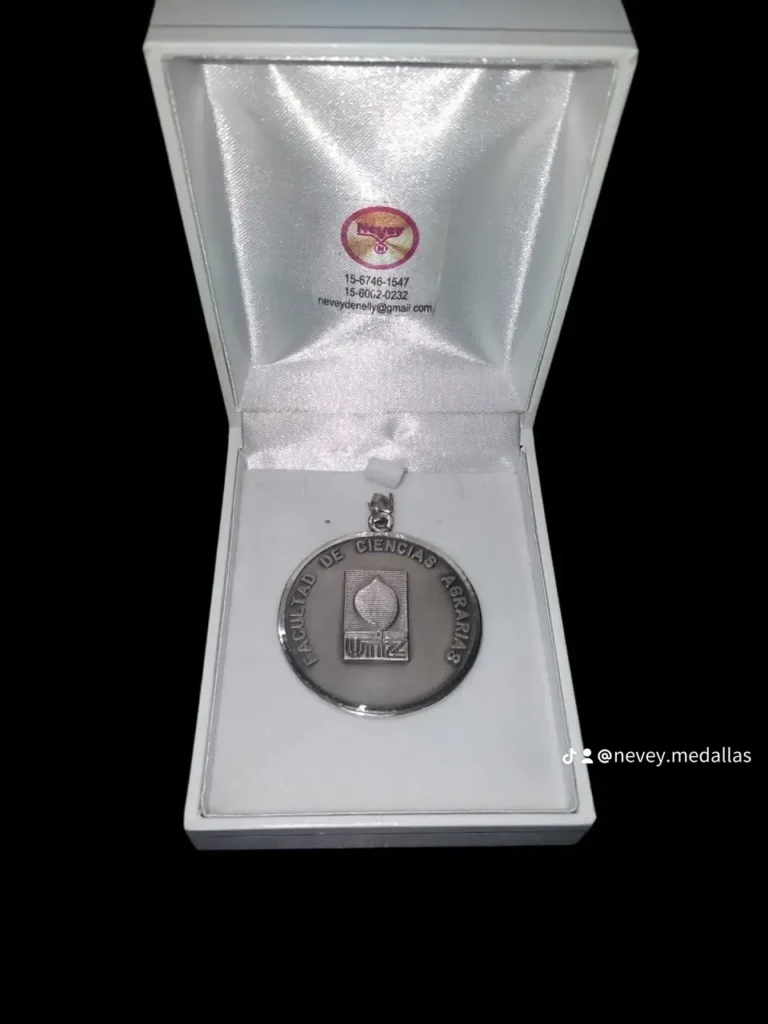 medalla especial Bronce plata vieja con estuche
