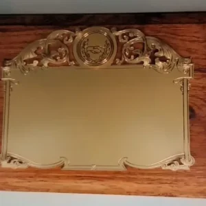 plaqueta conmemorativa de madera y oro para homenaje modelo 5400bm